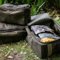 Spinhengels Winkel 28 Sonik SK-Tek 3-Rod Transport System Foudraal